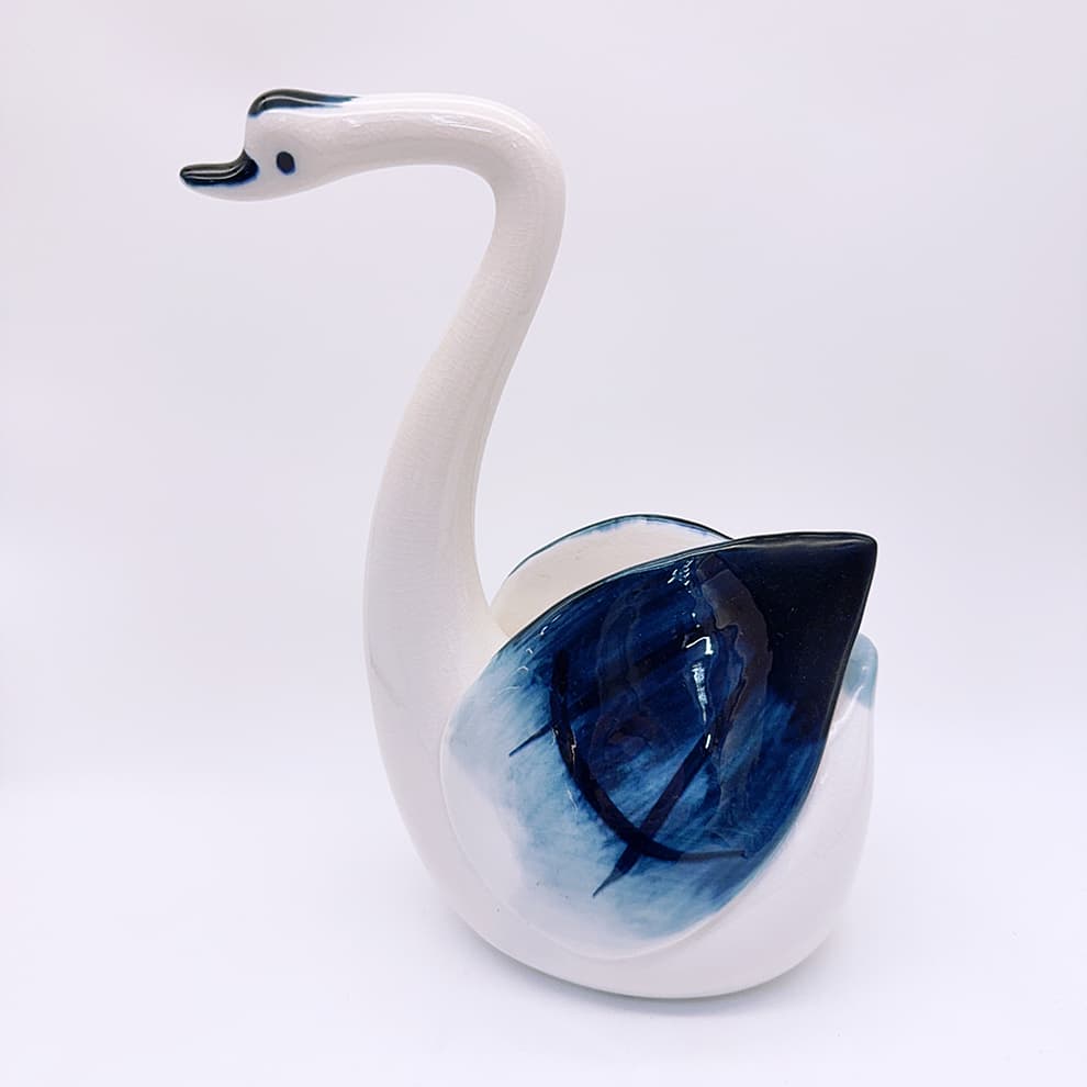 Blue Leaf Ceramic Swan Pair detail 4