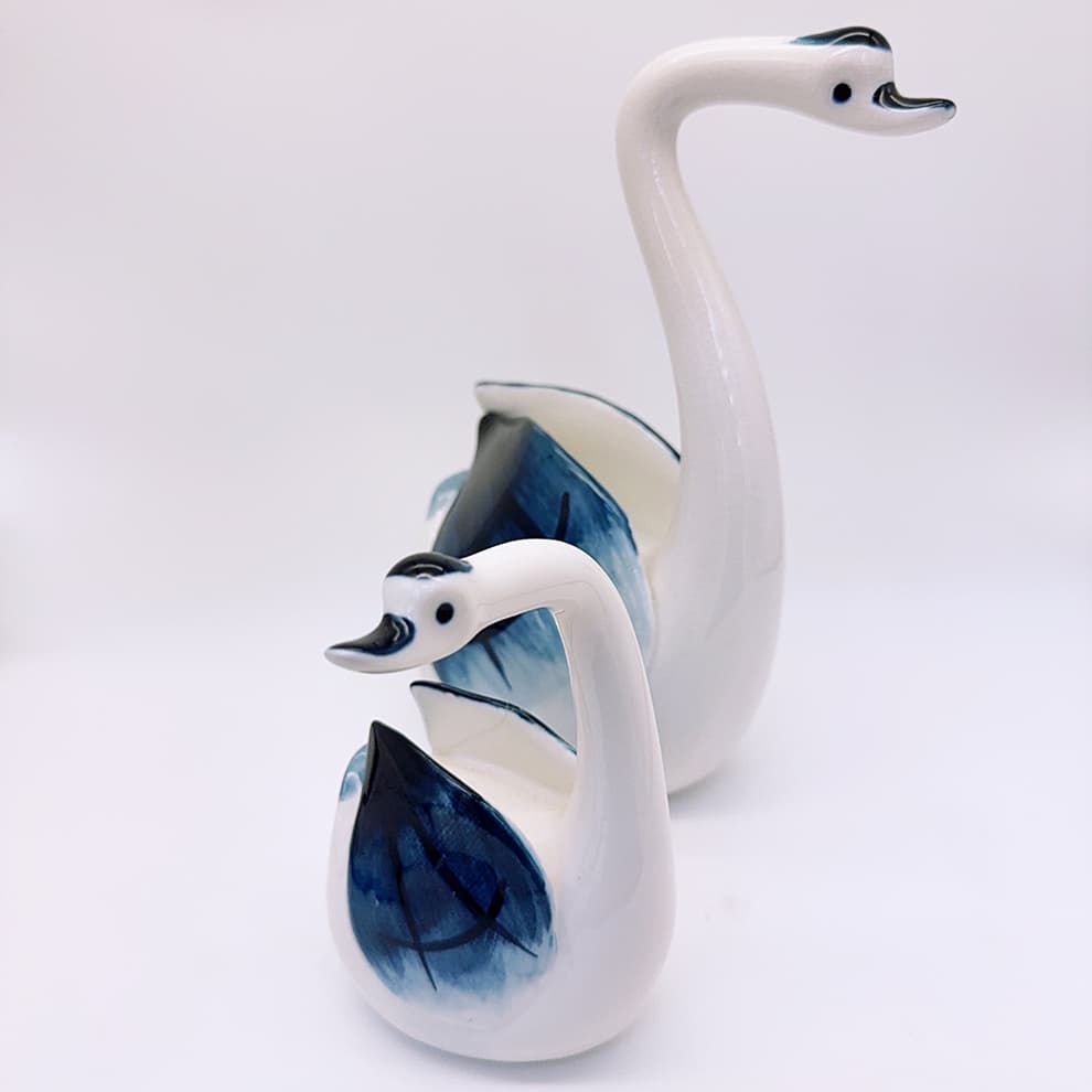 Blue Leaf Ceramic Swan Pair